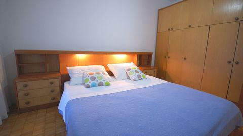 Apartament 4-osobowy z klimatyzacją z 2 pomieszczeniami sypialnianymi