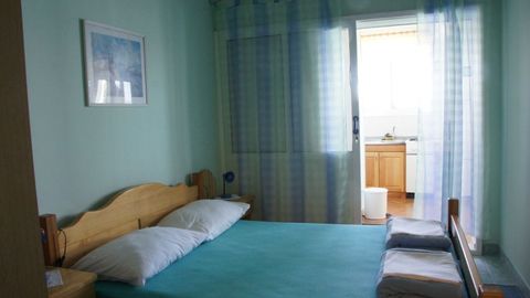Apartament 3-osobowy Komfort Tourist z 2 pomieszczeniami sypialnianymi