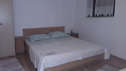 Apartament 3-osobowy z klimatyzacją z widokiem na morze z 1 pomieszczeniem sypialnianym A-16131-d
