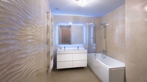 Apartament 4-osobowy Deluxe z wanną z 2 pomieszczeniami sypialnianymi