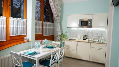 Apartament 4-osobowy Renesans z klimatyzacją z 2 pomieszczeniami sypialnianymi