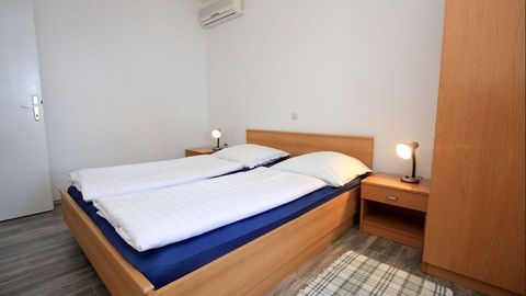 Apartament 3-osobowy z klimatyzacją z widokiem na morze z 2 pomieszczeniami sypialnianymi