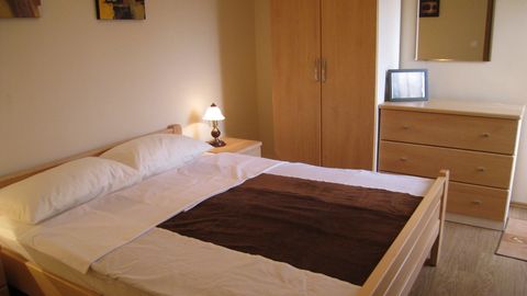 Apartament 4-osobowy Przyjazny podróżom rodzinnym z klimatyzacją z 2 pomieszczeniami sypialnianymi (możliwa dostawka)