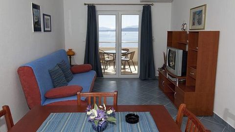 Apartament 5-osobowy z klimatyzacją z widokiem na morze z 1 pomieszczeniem sypialnianym A-18069-a