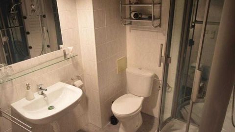 Pokój 2-osobowy z prysznicem z aneksem kuchennym (możliwa dostawka)