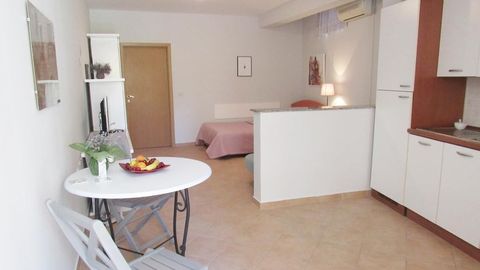 Apartament 2-osobowy z klimatyzacją z tarasem z 1 pomieszczeniem sypialnianym AS-6707-b