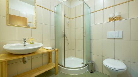 Apartament 2-osobowy z prysznicem z własną kuchnią (możliwa dostawka)