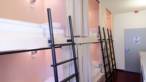 Pokój 1-osobowy łóżko/można rezerwować łóżka 6 x ze wspólną łazienką