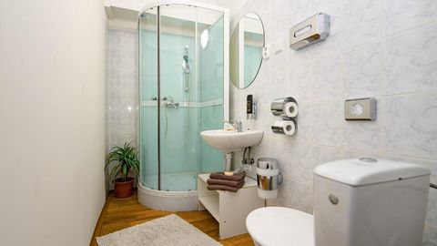 Pokój 3-osobowy z prysznicem z tarasem