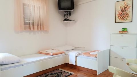 Apartament 4-osobowy z klimatyzacją z tarasem z 1 pomieszczeniem sypialnianym A-18754-b