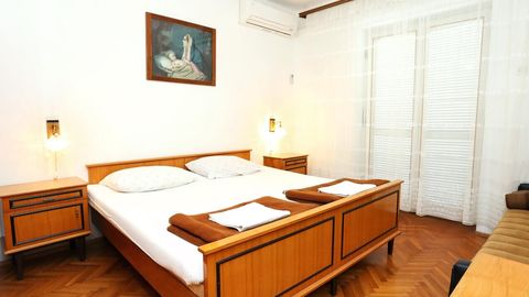 Apartament 4-osobowy z klimatyzacją z widokiem na morze z 2 pomieszczeniami sypialnianymi A-3157-g