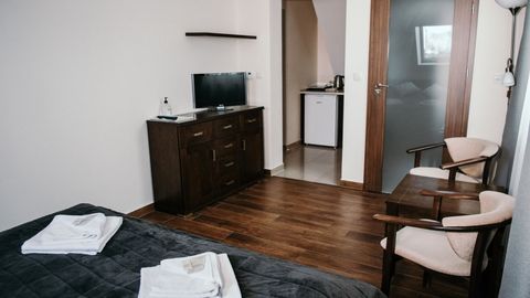 Apartament 2-osobowy na piętrze z aneksem kuchennym z 1 pomieszczeniem sypialnianym