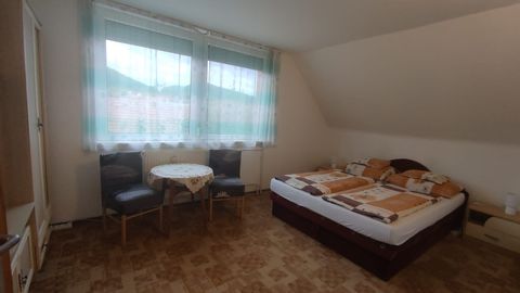 Apartament 4-osobowy na piętrze z widokiem na góry z 2 pomieszczeniami sypialnianymi (możliwa dostawka)
