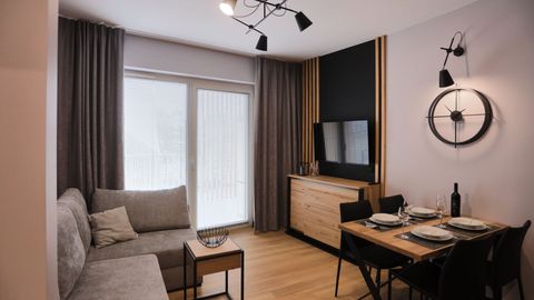 Apartament 4-osobowy na piętrze z łazienką z 2 pomieszczeniami sypialnianymi
