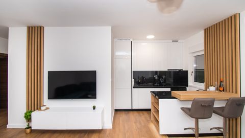 Apartament 5-osobowy z klimatyzacją na piętrze z 3 pomieszczeniami sypialnianymi