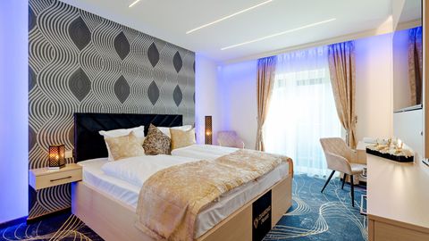 Rezydencja pokój 8-osobowy Deluxe Przyjazny podróżom rodzinnym z 3 pomieszczeniami sypialnianymi