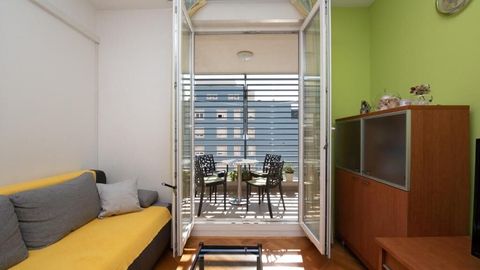 Apartament 4-osobowy z klimatyzacją na piętrze z 3 pomieszczeniami sypialnianymi
