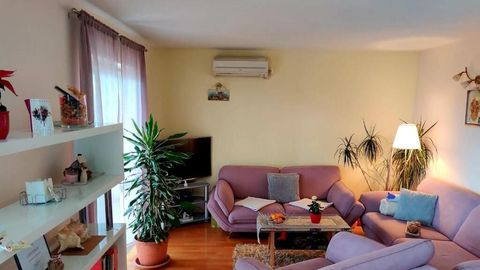 Apartament 8-osobowy z klimatyzacją z widokiem na morze z 5 pomieszczeniami sypialnianymi
