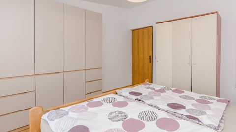 Apartament 4-osobowy z klimatyzacją z balkonem z 2 pomieszczeniami sypialnianymi