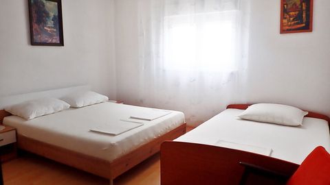 Apartament 4-osobowy z klimatyzacją na piętrze z 1 pomieszczeniem sypialnianym