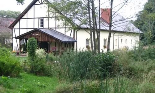 Pensjonat agroturystyczny Kalina. Obiekt oferujący całodzienne wyżywienie. Komorze