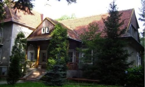 Szkolne Schronisko Młodzieżowe/ Łazy