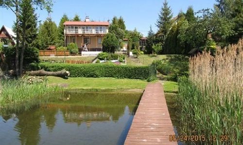 Domy bezpośrednio nad jeziorem Naterki Gietrzwałd