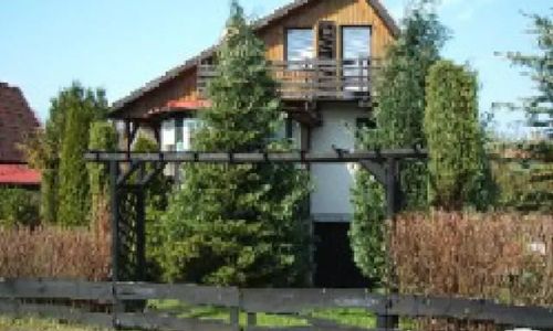 Domek letniskowy nad jeziorem koło Szczecinka Ciemino