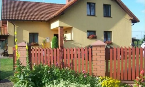 Pod lasem - pokoje dla turystów/ Sztutow Sztutowo