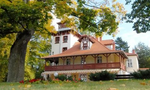 Straszny Dwór, Restauracja – Hotel Chodzież