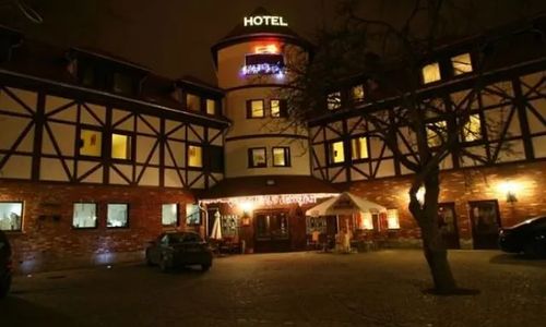 AMADEUS Hotel  Zielona Góra