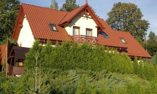 "RODZINNY DOM NA SKARPIE" - Brenna