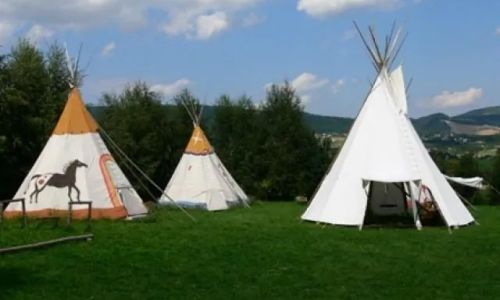 TIPI-CAMP  Wioska Indiańska - Męcina