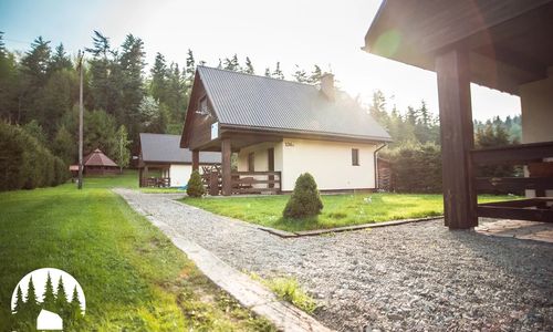 Domki pod lasem. Lesko