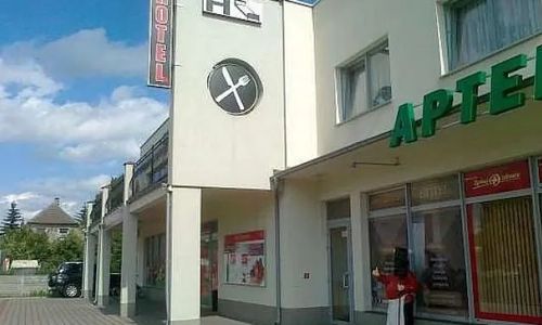 Restauracja - HOTELik "ORZEŁ" Gniezno