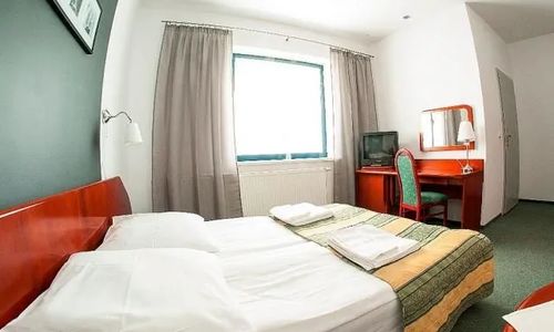 EDEN Hotel Rzgów