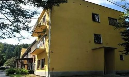 Ośrodek Kolonijno - Wypoczynkowy UROCZYSKO Uherce Mineralne