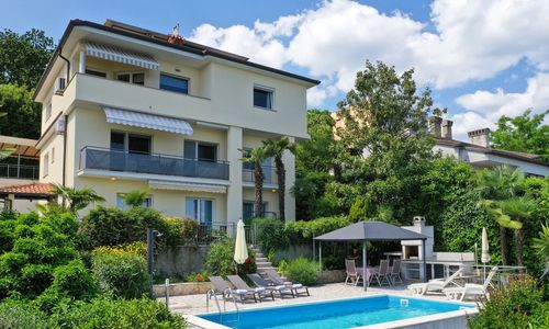 Apartmanok Családok Részére Medencével Opátia - Opatija - 7916