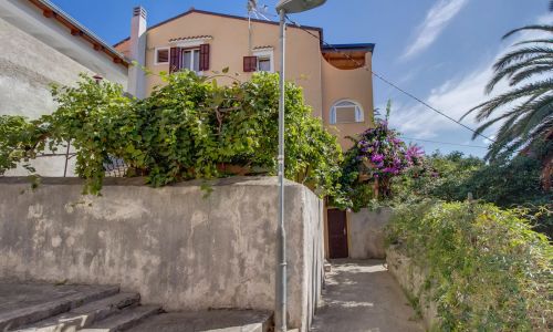 Apartmanok Parkolóhellyel Mali Losinj, Losinj - 15050 Mali Lošinj