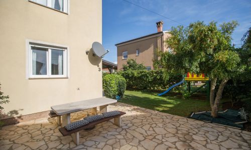 Apartmanok Gyermekes Családok Részére Umag - 2523