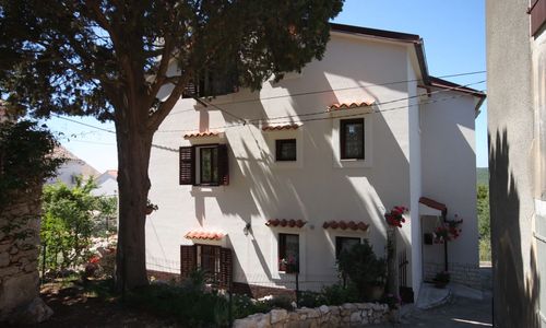 Apartmanok és Szobák Parkolóhellyel Cunski, Losinj - 2498 Ćunski