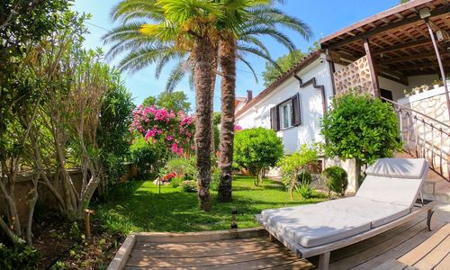 Apartmanok A Tenger Mellett Artatore, Losinj - 8020 Artatore