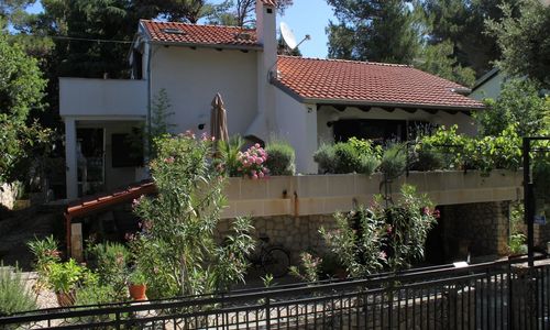 Apartmanok Parkolóhellyel Artatore, Losinj - 8087 Artatore