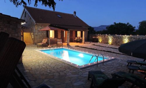 Ház Családok Részére Medencével Gluici Krka - 11337 Gluići