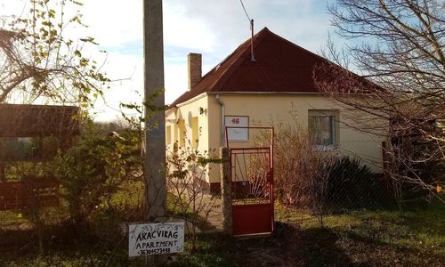 Akácvirág Vendégház Ács Vaspuszta