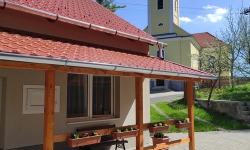 Gesztenyéskert Vendégház Somoskőújfalu