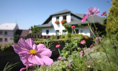 BRUSENKA Restaurant a pension Brusné