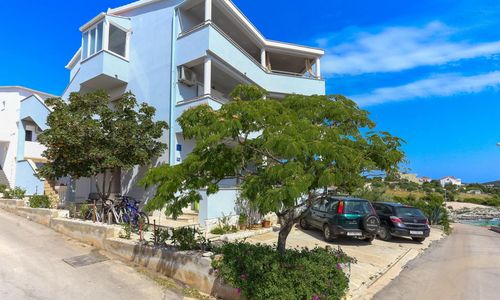 Apartmani Milić Rogoznica