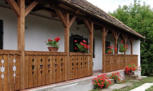 Nevenincs Vendégház Bátor