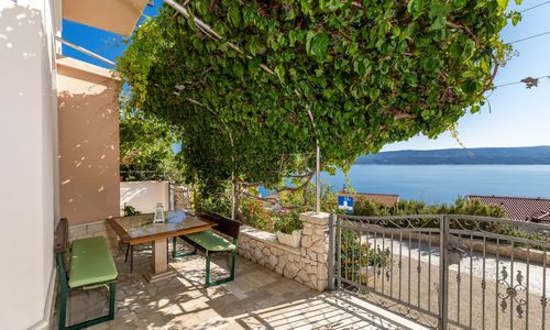 Apartmanok Parkolóhellyel Zavode, Omis - 12075 Zavode